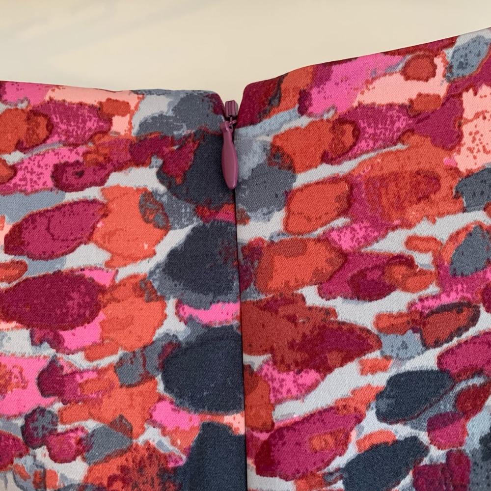 Kate Hill Multi Color Sheath Dress - Perfect for Spring 🌸 - Picture 3 of 7